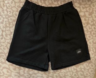 Alo Men’s Black Shorts $45 **READ DESCRIPTION**