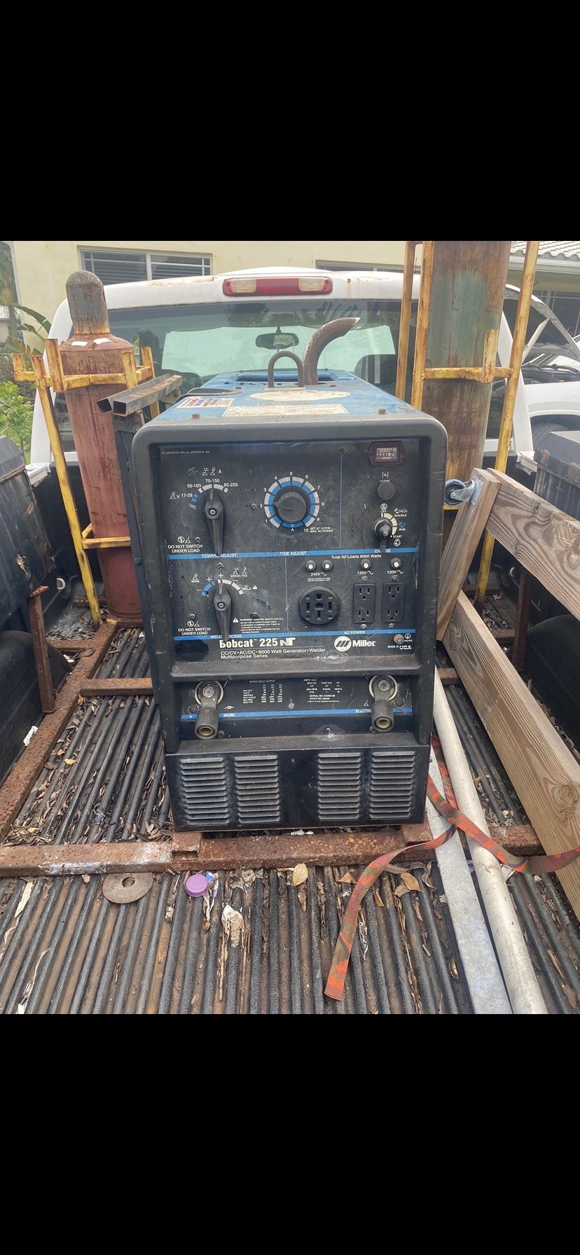 Miller bobcat 225 Gasoline Welder/Generator