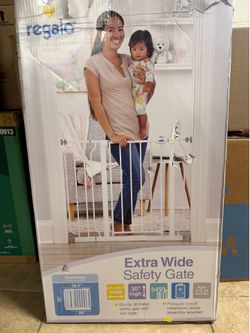Regalo extra wide Safety gate 30-38.5" Baby Gate for Doorway