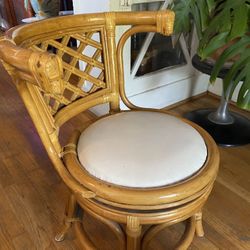 Vintage Swivel Rattan Bamboo Honeymoon Chair 