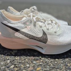 Nike Air ZoomX Vaporfly Running Shoes Womens SIZE 9.5