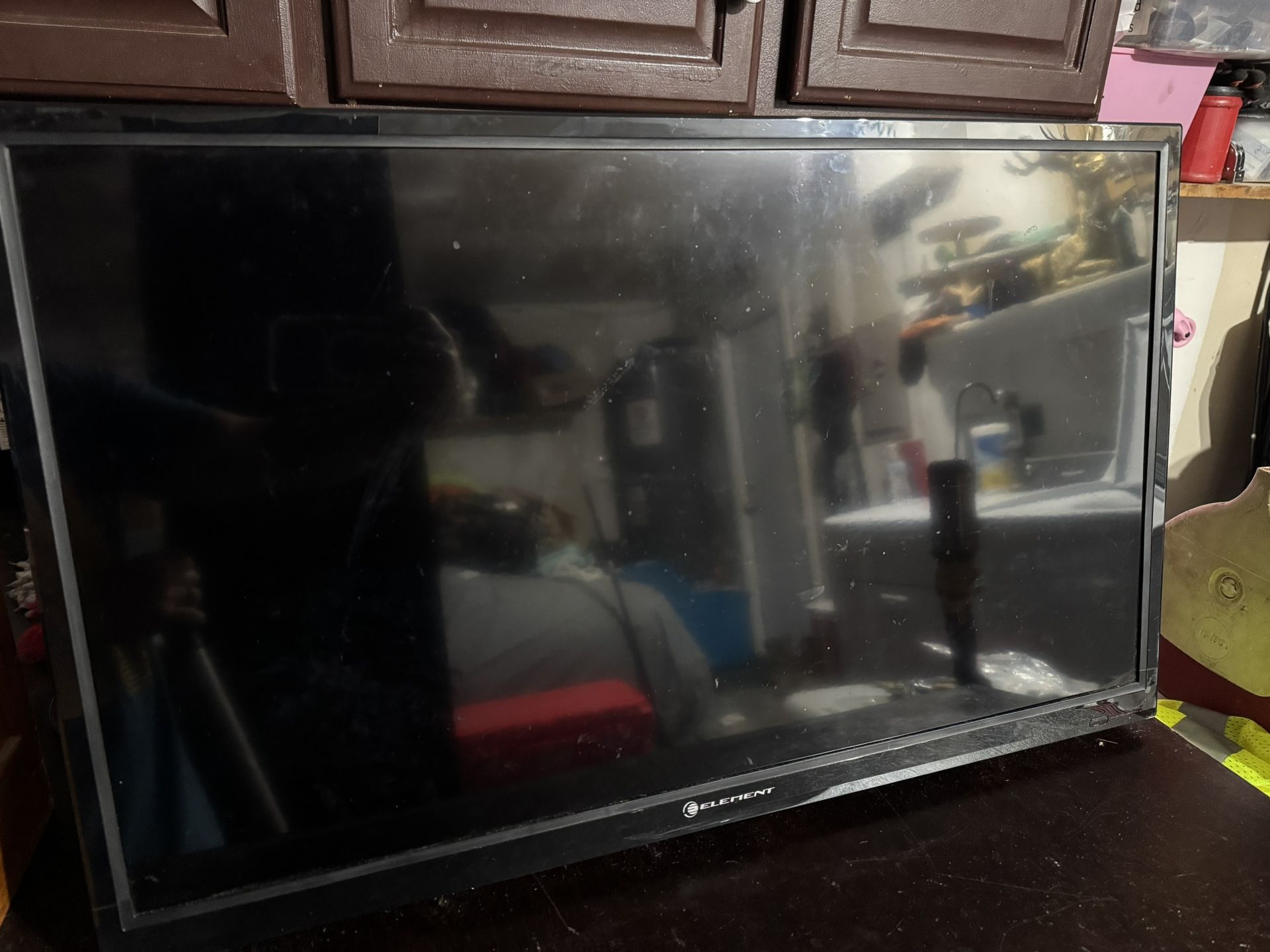 32 Inch Tv Emerson 