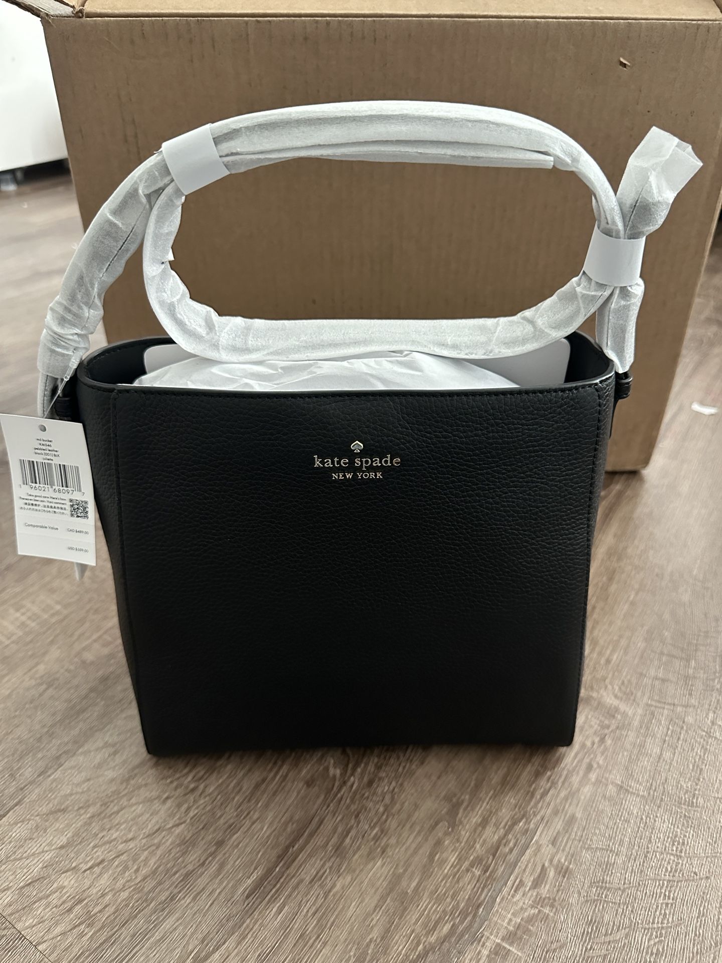 New Kate Spade Medium Leather Bucket Bag Black