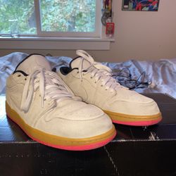 Nike Air Jordan White Gum Hyper Pink Size 11.5