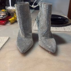 Gianni Bini Sequence, Designer Dress Ankle Boots 👢 (6m)