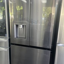 LRYXC2606D Black Stainless Steel Counter Depth Max Fridge Now $1099 MSRP$3299