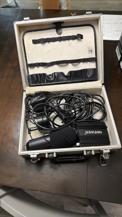 Media Microphone And Cables