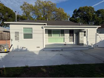 Seamless Rain Gutters