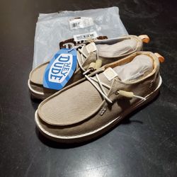 Brand NEW Hey Dudes 