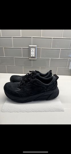 HOKA Men's Clifton 9 Sneaker Black Size 10.5