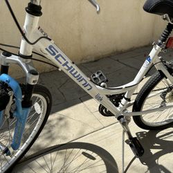 Schwinn Women Bike