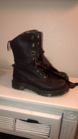 Women’s Doc Martens S6