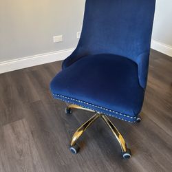Blue Velvet Chair 