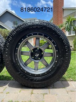 5 lug nut rims & TIRES / rines & LLANTAS de 5 birlos (5x150) Size: 20” LIKE NEW