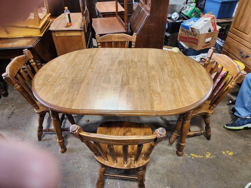 Vintage Solid Wood Table w/ 2 Leafs