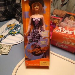 Halloween Glow Barbie Special Edition