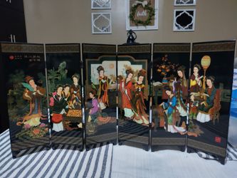 Twelve Beauties of Jinling 9'' Table Screen