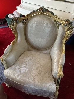 Vintage Italian Queen Seat 