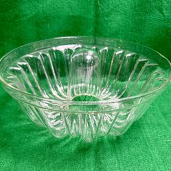 Antique Glass Bundt/ Jello Pan 