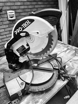 Pro-tech  Miter Saw