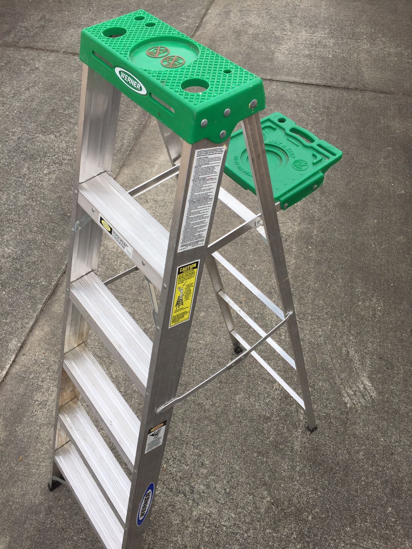 6 foot Aluminum Ladder