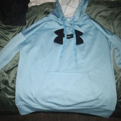 Under armor Sweater