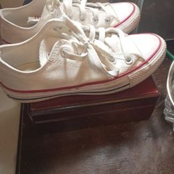 Size 5 Converse Women 