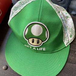 2011 Green 1UP Mushroom Nintendo Super Mario GET A LIFE