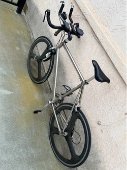 Race track bike