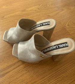 Rare Pewter, Color In KARL LAGERFELD Size 6