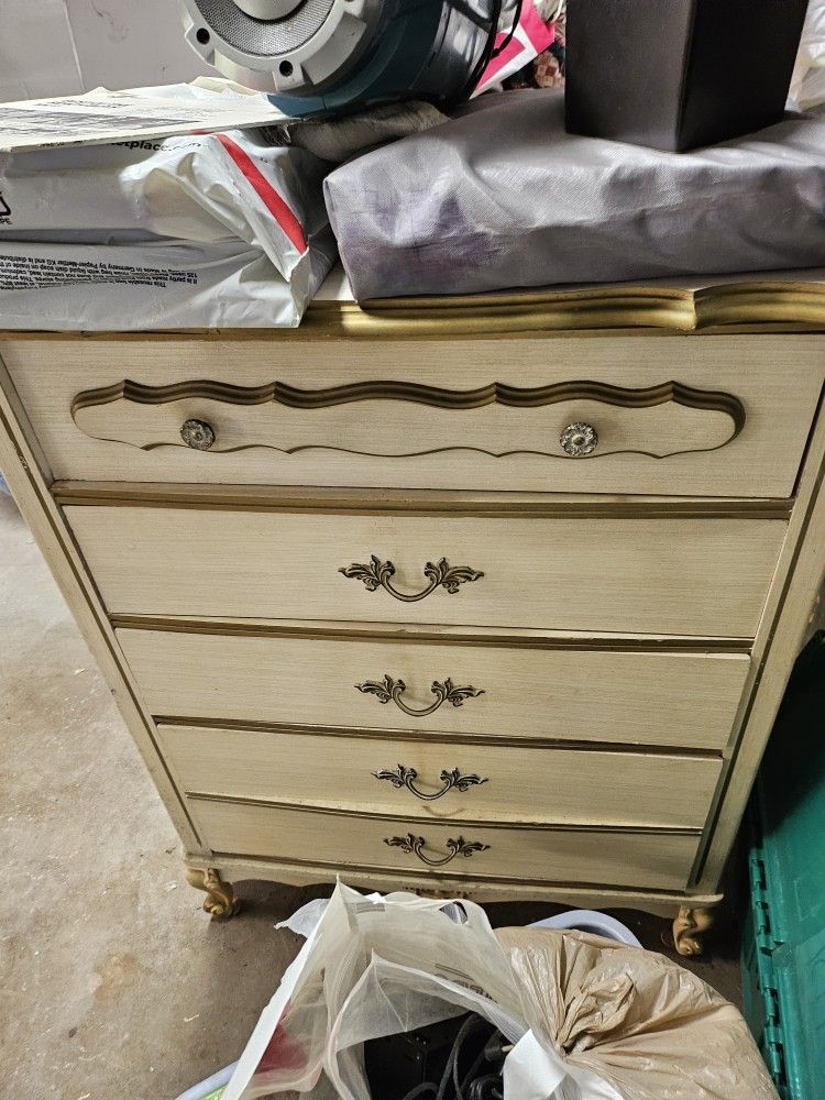 5 Drawer Antique Dresser