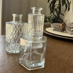 $15- 25 Mixed glass vases