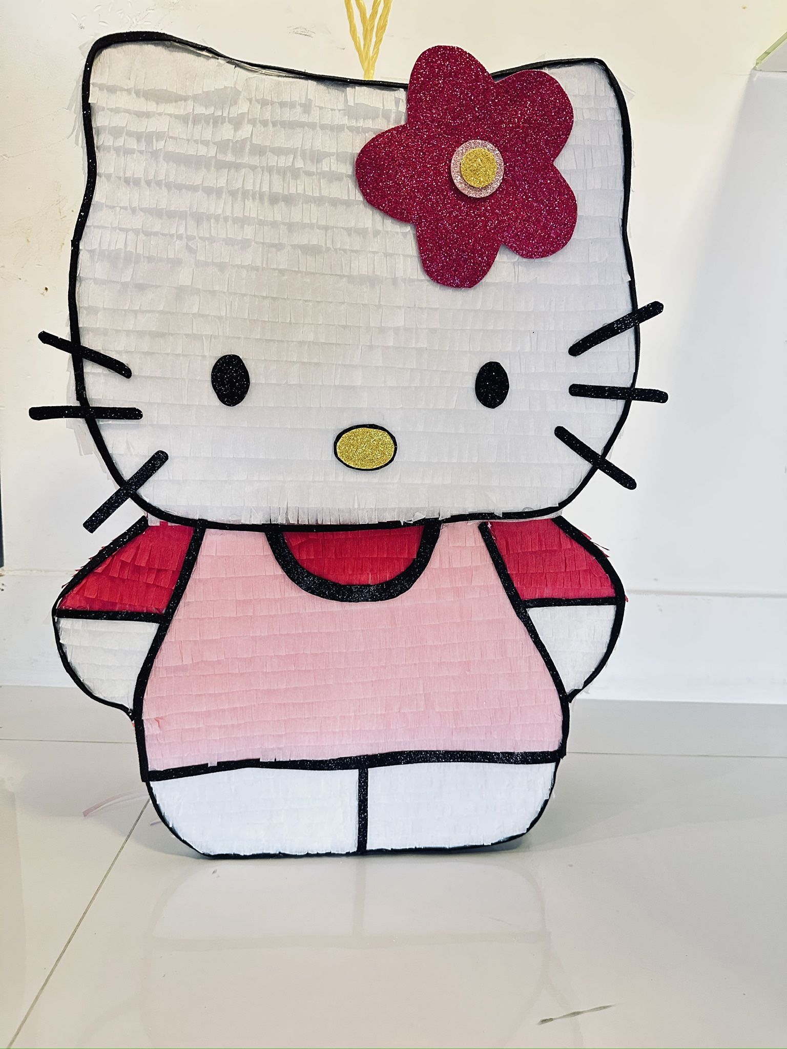 Hello Kitty piñata!