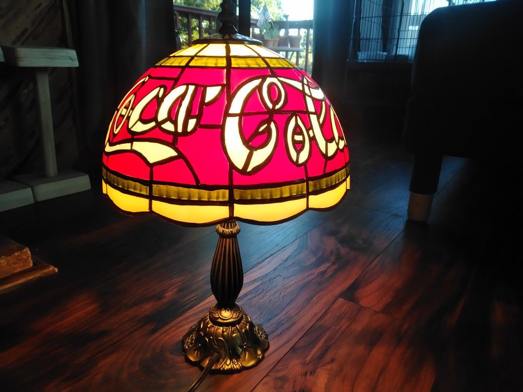 Vintage Coca cola lamp