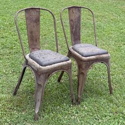 Set Of 2 Weathered Metal Patio Garden Stackable Chairs