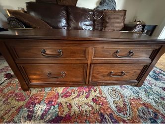 Coffee table with storage 26 inches length by 46 width