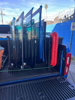 Auto Glass:Windshield 