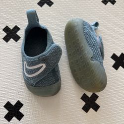 Nike Swoosh 1 (TD) toddler Flyknit in 6c denim turquoise/white Smokey blue
