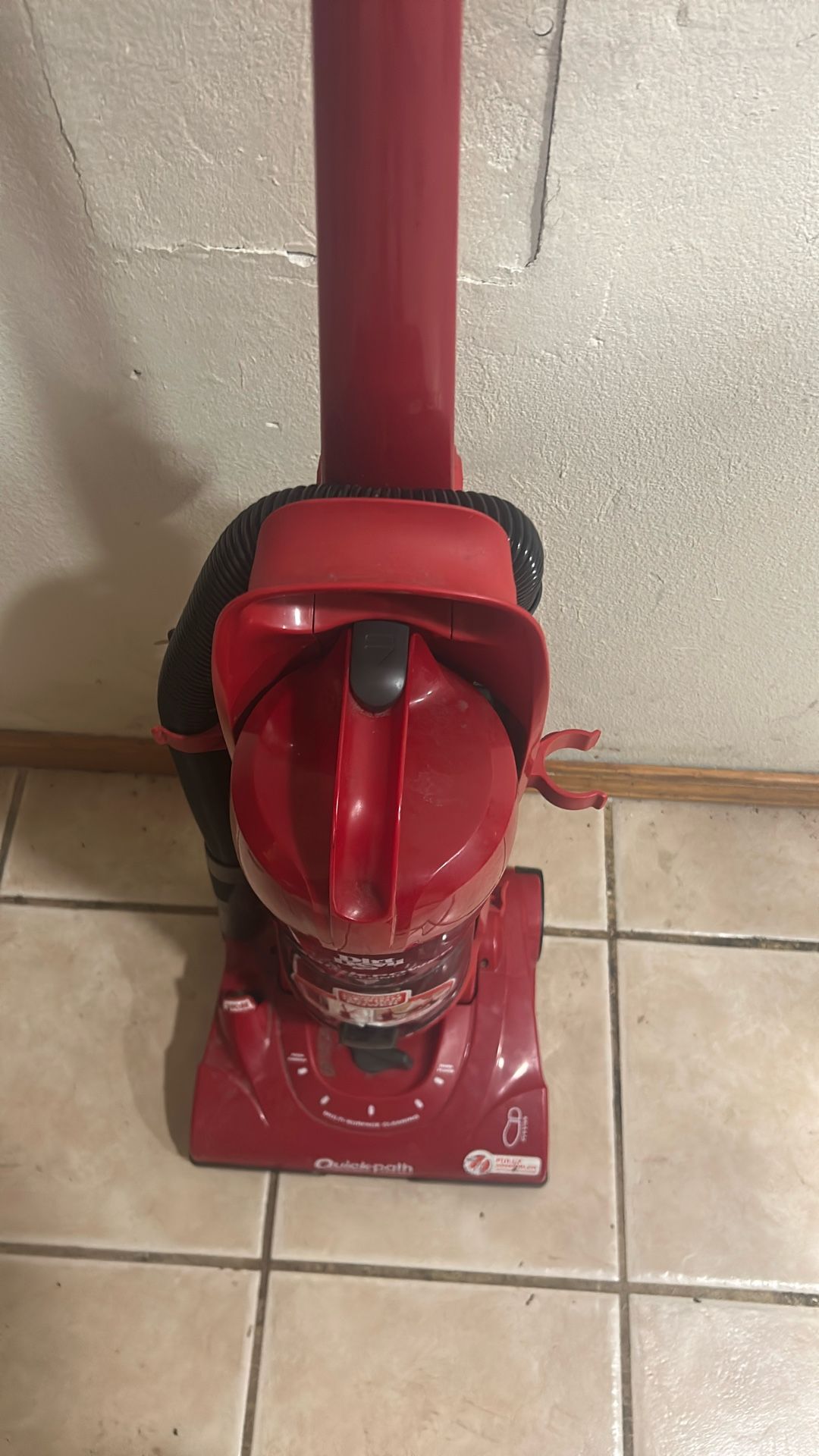  Red Vacuum   Works Perfectly Fine   Price 30 