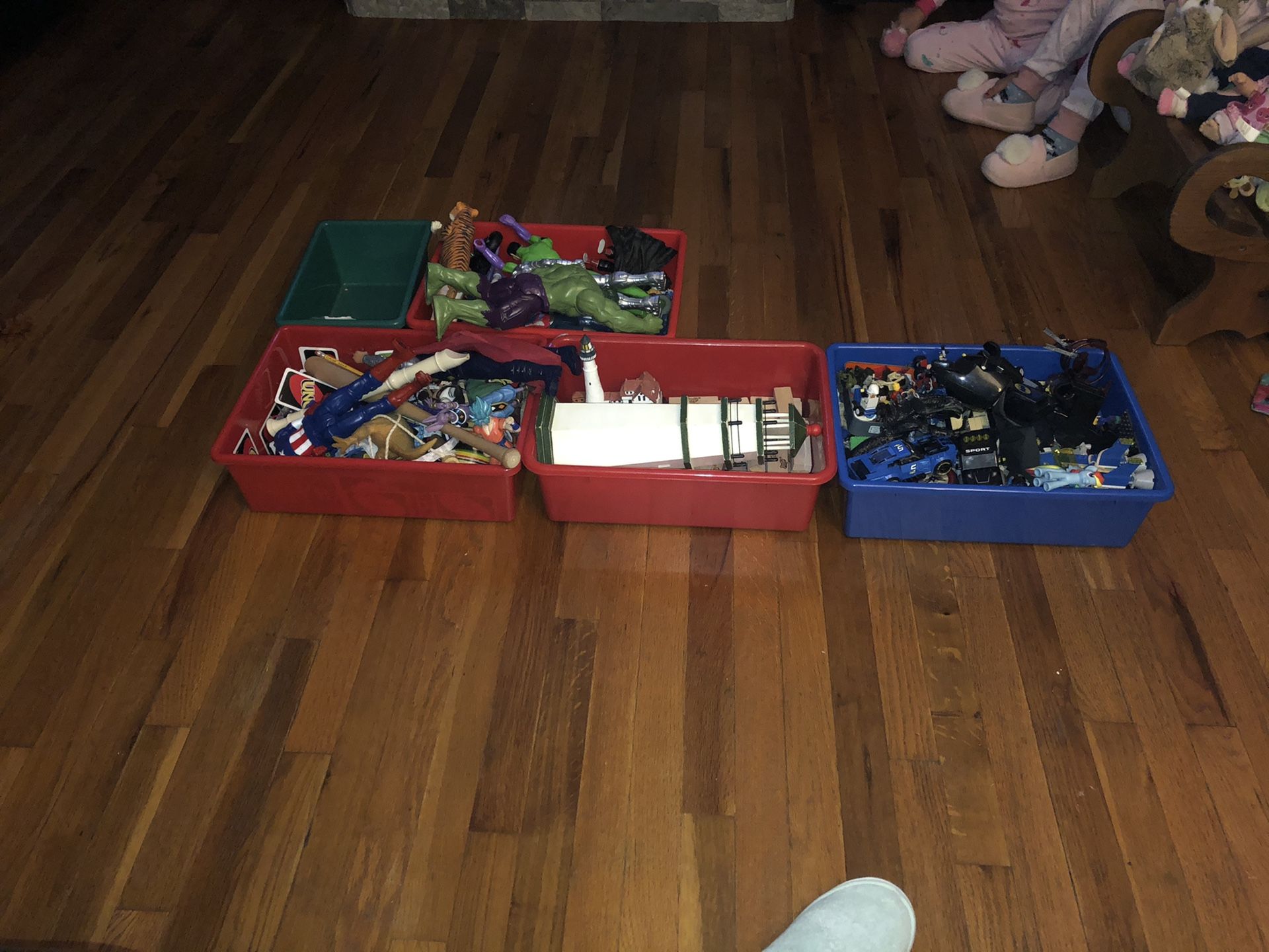 Toy organizer