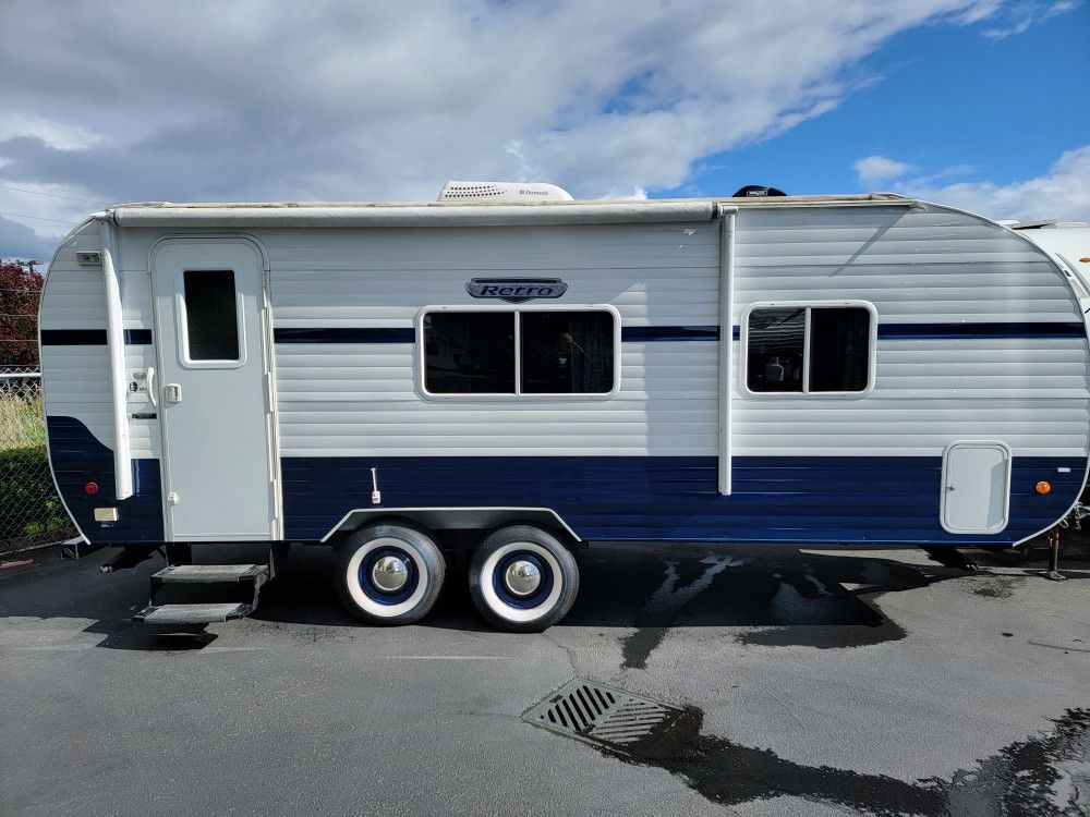 2017 Riverside RV Retro 189R