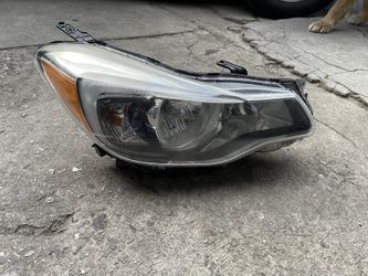 2012 2013 2014 Subaru Impreza Wagon Front Right Head Light Halogen OEM