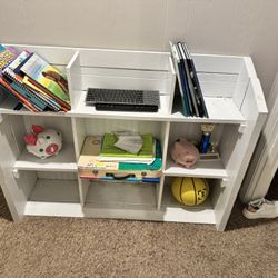 Children’s Bookshelves 