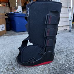 Large Medical Boot