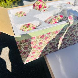 Brand New Royal Albert "Old Country Roses" Tea Set - 9 Piece Gift Set