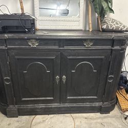 Beautiful Antique Dresser 