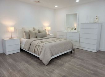 Bedroom Set. Stylish And Comfort For Your Home! - Juego de Cuarto ¡ Estilo y comodidad para su hogar!