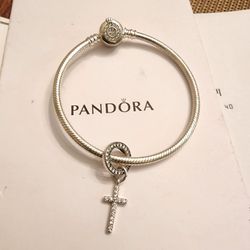 Pandora Bracelet With Charm 
