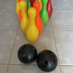Bowling set