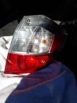 Honda Fit 2009 T0 2013 Rear Passenger Side Brake Light Original Like New